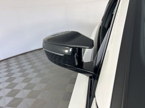 Used 2024 BMW M240i xDrive Coupe w/ Premium Package image 11