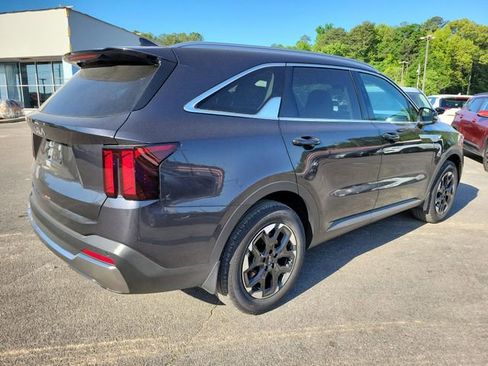 New 2026 Kia Sorento S FWD image 5