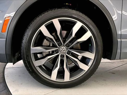 Used 2021 Volkswagen Tiguan SEL Premium R-Line AWD/4WD image 9