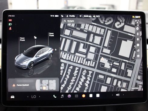 Used 2022 Tesla Model 3 Long Range AWD/4WD image 17