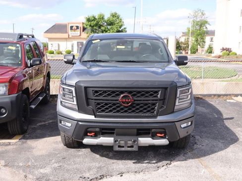 Used 2023 Nissan Titan PRO-4X w/ Pro-4x Convenience Package AWD/4WD image 3