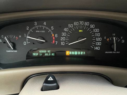 Used 2000 Buick Park Avenue Ultra w/ Gran Touring Pkg image 4