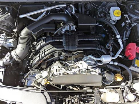 Used 2024 Subaru Crosstrek 2.0i image 21