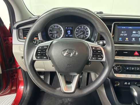 Used 2019 Hyundai Sonata SE FWD image 13