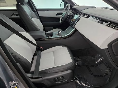 New 2026 Land Rover Range Rover Velar Dynamic SE image 3