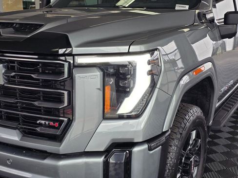 Used 2024 GMC Sierra 2500 AT4 w/ AT4 Premium Plus Package image 10