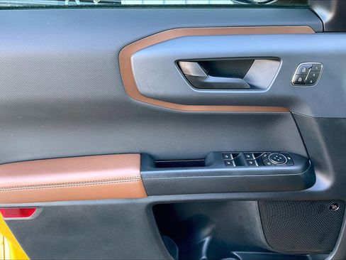 Used 2023 Ford Bronco Sport Outer Banks w/ Tech Package image 15