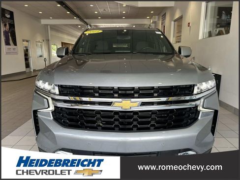 Used 2023 Chevrolet Suburban LS AWD/4WD image 39