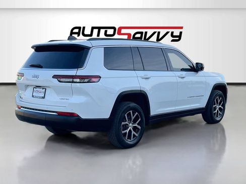 Used 2024 Jeep Grand Cherokee L Limited AWD/4WD image 7