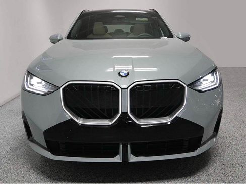 Used 2026 BMW X3 xDrive30i w/ M Sport Package AWD/4WD image 2