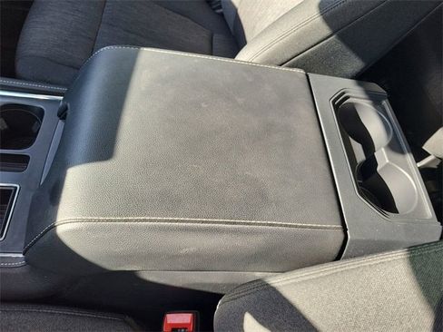 Used 2023 Ford Expedition XLT image 21