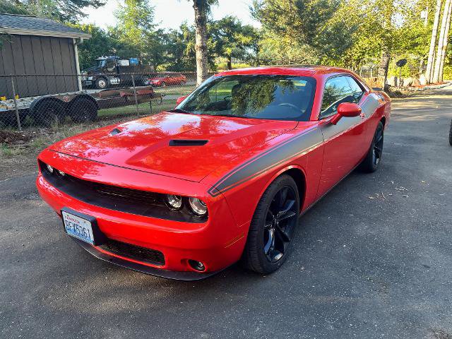 Used 2017 Dodge Challenger SXT Plus RWD image 2