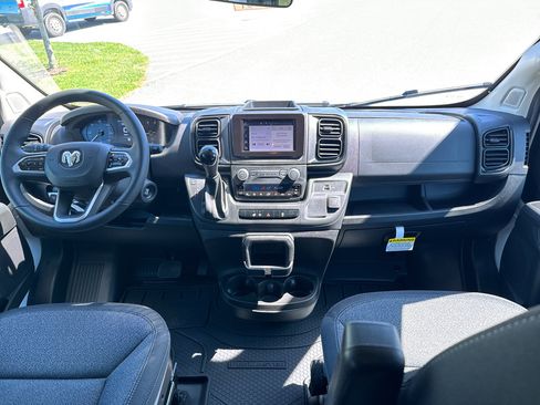 New 2026 RAM ProMaster 1500 w/ Crew Van Package FWD image 3