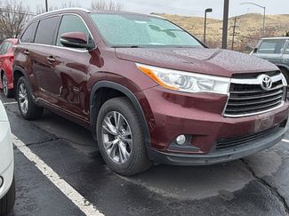 Used 2014 Toyota Highlander XLE video 1