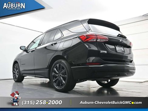 Used 2023 Chevrolet Equinox RS AWD/4WD image 22