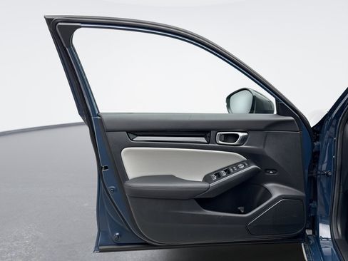 Used 2025 Honda Civic Sport Touring image 9