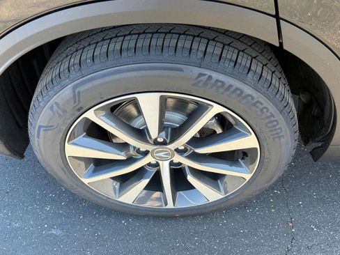 New 2026 Acura MDX w/ Technology Package AWD/4WD image 4