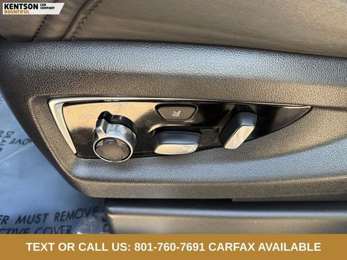 Used 2018 Cadillac Escalade Platinum AWD/4WD image 34