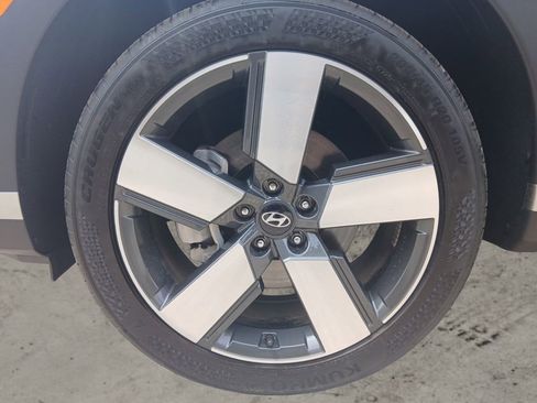 Used 2025 Hyundai Santa Fe Limited FWD image 14
