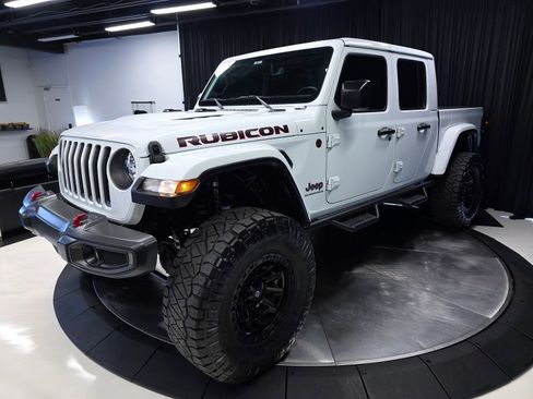 Used 2023 Jeep Gladiator Rubicon w/ Cold Weather Group image 8