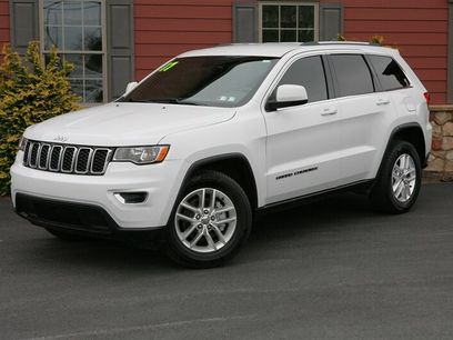 Used 2017 Jeep Grand Cherokee Laredo w/ Quick Order Package 23E