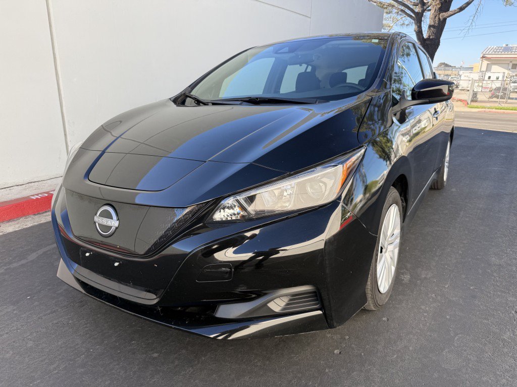 Used 2024 Nissan Leaf S FWD image 1