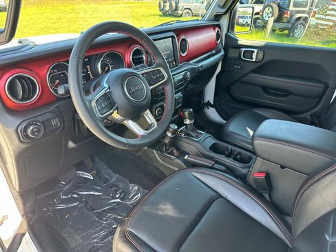 Used 2023 Jeep Gladiator Rubicon w/ LED Lighting Group image 24