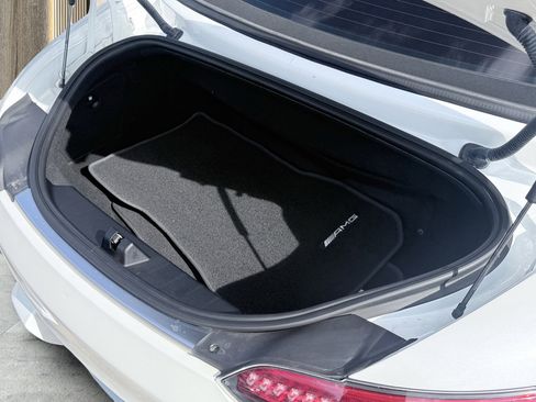 Used 2018 Mercedes-Benz AMG GT Roadster image 21