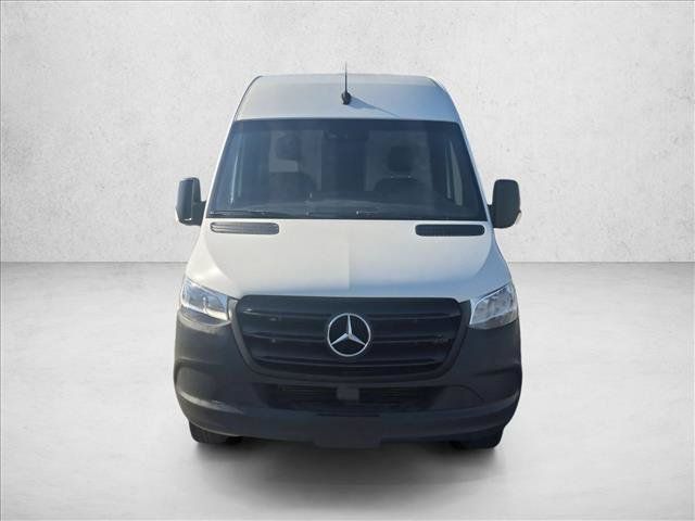 Used 2022 Mercedes-Benz Sprinter 3500 image 2