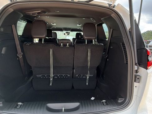New 2026 Chrysler Pacifica Select image 13