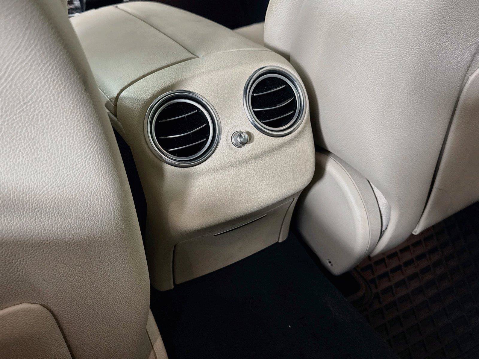 Used 2019 Mercedes-Benz E 300 image 39