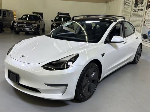 Used 2021 Tesla Model 3 Standard Range Plus RWD image 5