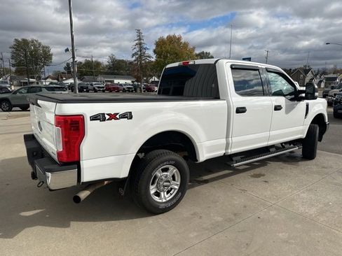 Used 2017 Ford F250 XLT w/ Snow Plow Prep Package image 4