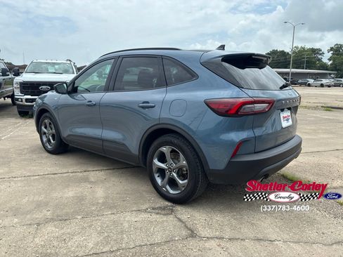 Used 2025 Ford Escape ST-Line FWD image 12