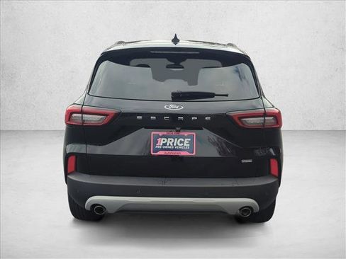 Used 2024 Ford Escape SE image 7