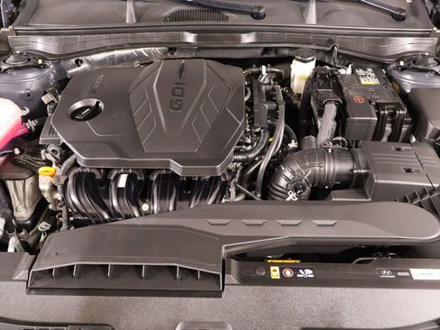 Used 2025 Hyundai Sonata SEL FWD image 19