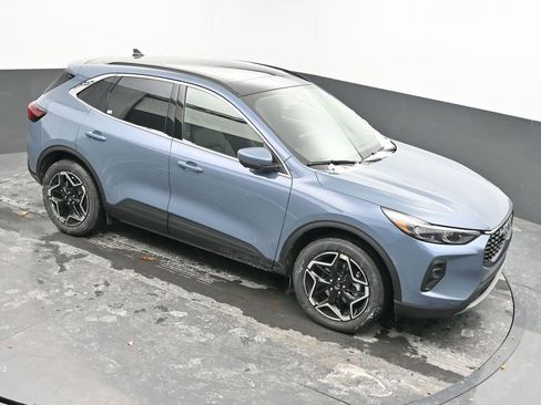 New 2026 Ford Escape Platinum w/ Premium Technology Package image 36