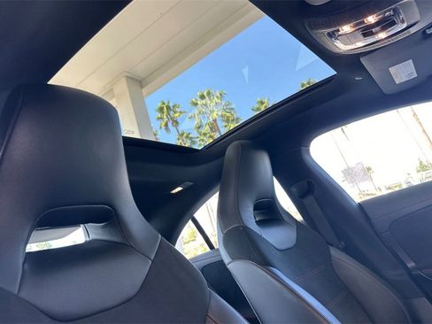 Used 2023 Mercedes-Benz CLA 250 image 19