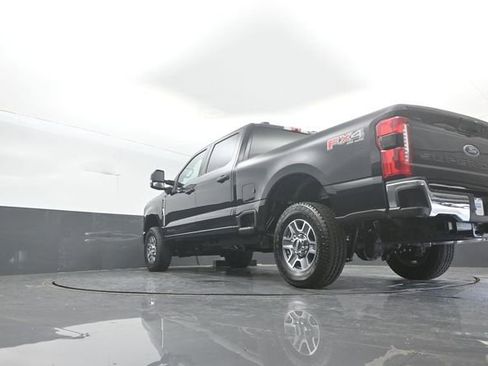 New 2026 Ford F250 Lariat w/ FX4 Off-Road Package image 30