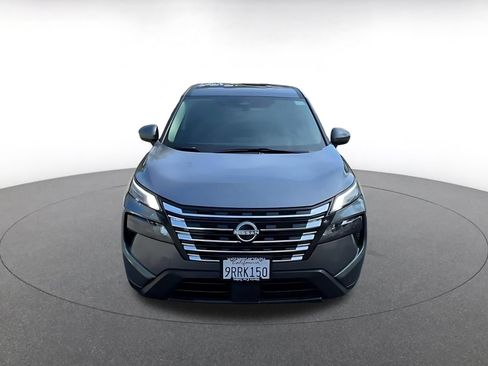 Used 2025 Nissan Rogue SV AWD/4WD image 4