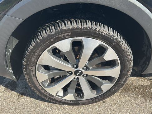 Used 2020 Kia Telluride S AWD/4WD image 9