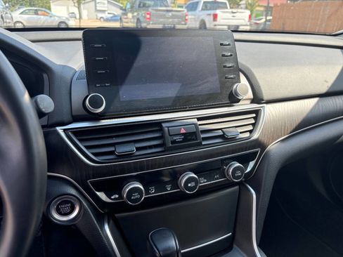 Used 2022 Honda Accord EX-L image 16