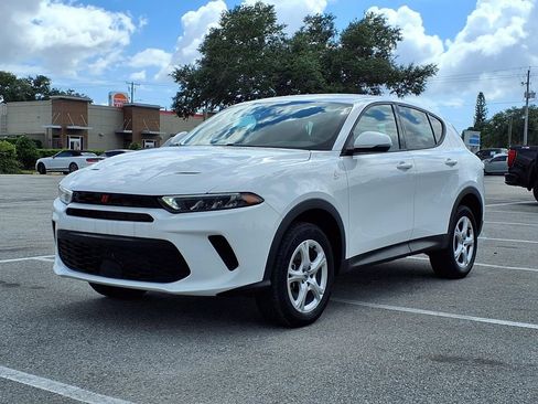 Used 2024 Dodge Hornet GT AWD/4WD image 3