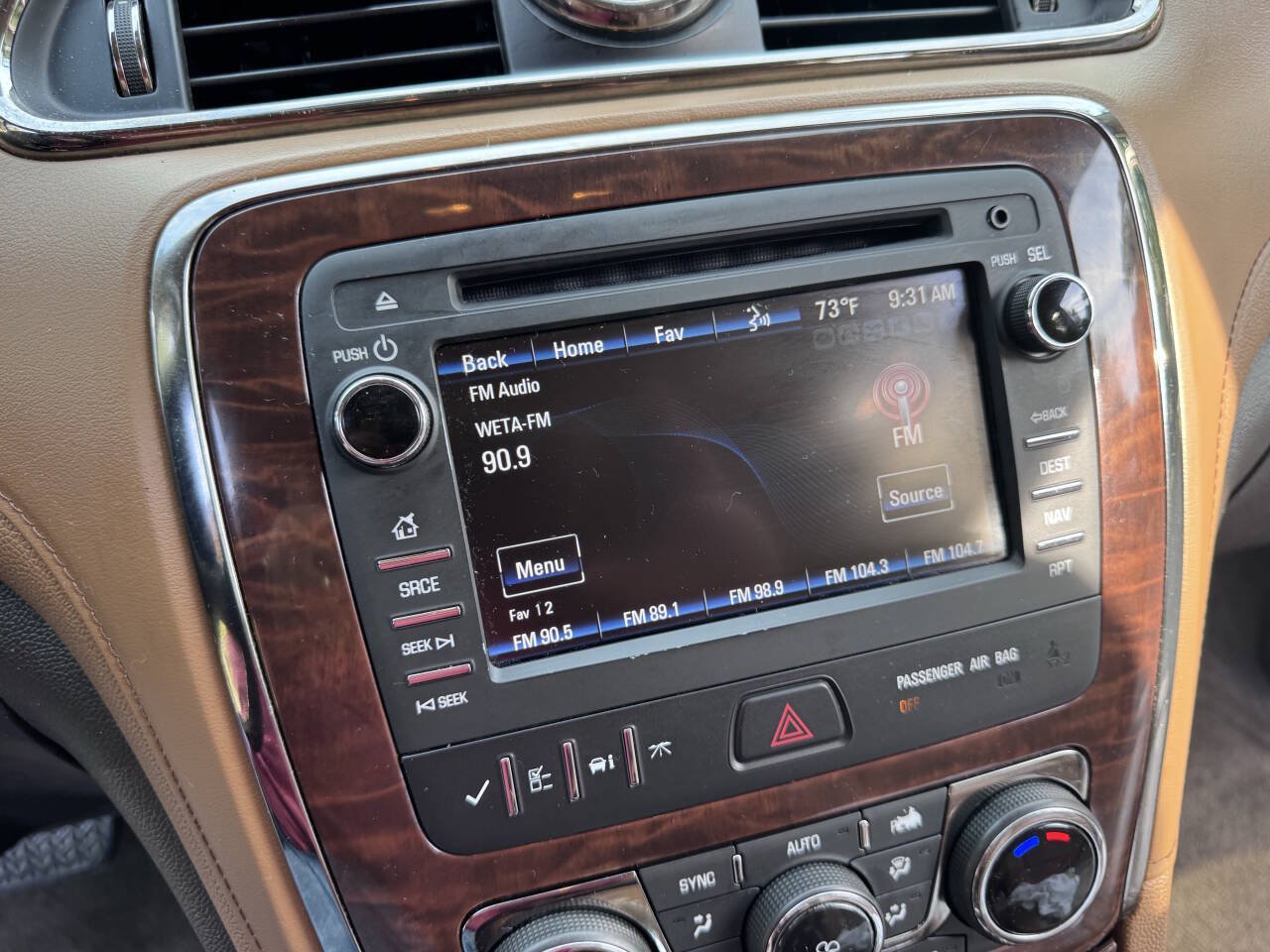 Used 2015 Buick Enclave Leather FWD image 24