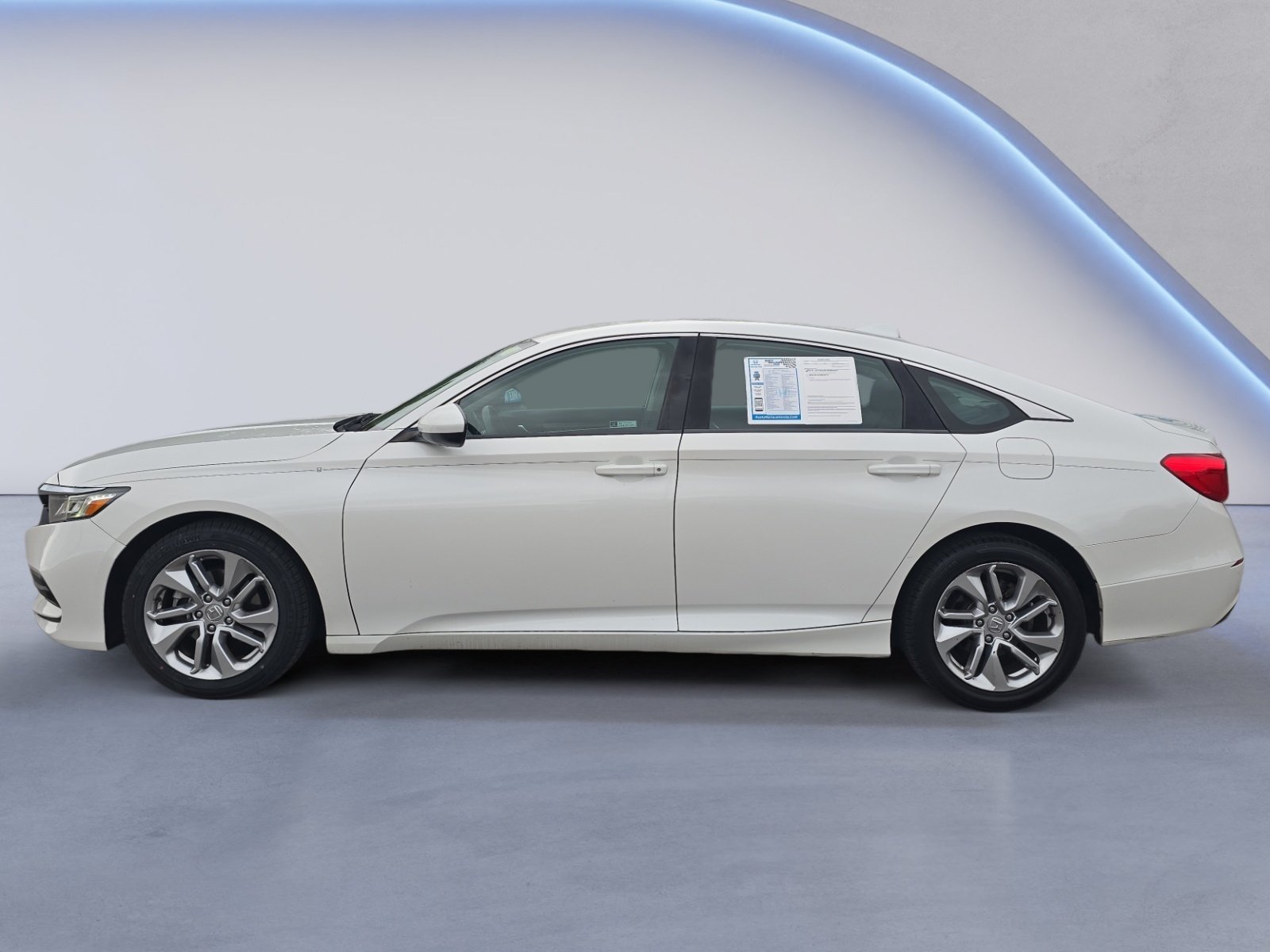 Used 2019 Honda Accord LX image 2