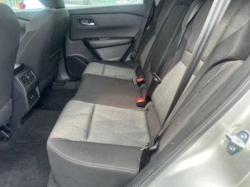 Used 2025 Nissan Rogue SV FWD image 15
