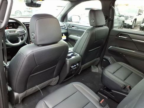 New 2026 GMC Acadia Elevation w/ Black Edition image 15