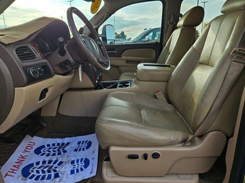 Used 2013 Chevrolet Silverado 3500 LTZ w/ LTZ Plus Package image 16