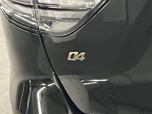 Used 2021 Maserati Levante image 36