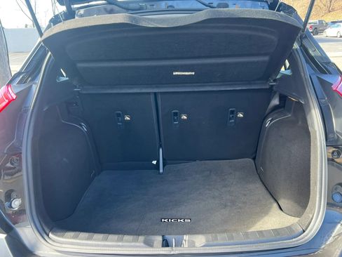 Used 2020 Nissan Kicks SV FWD image 10
